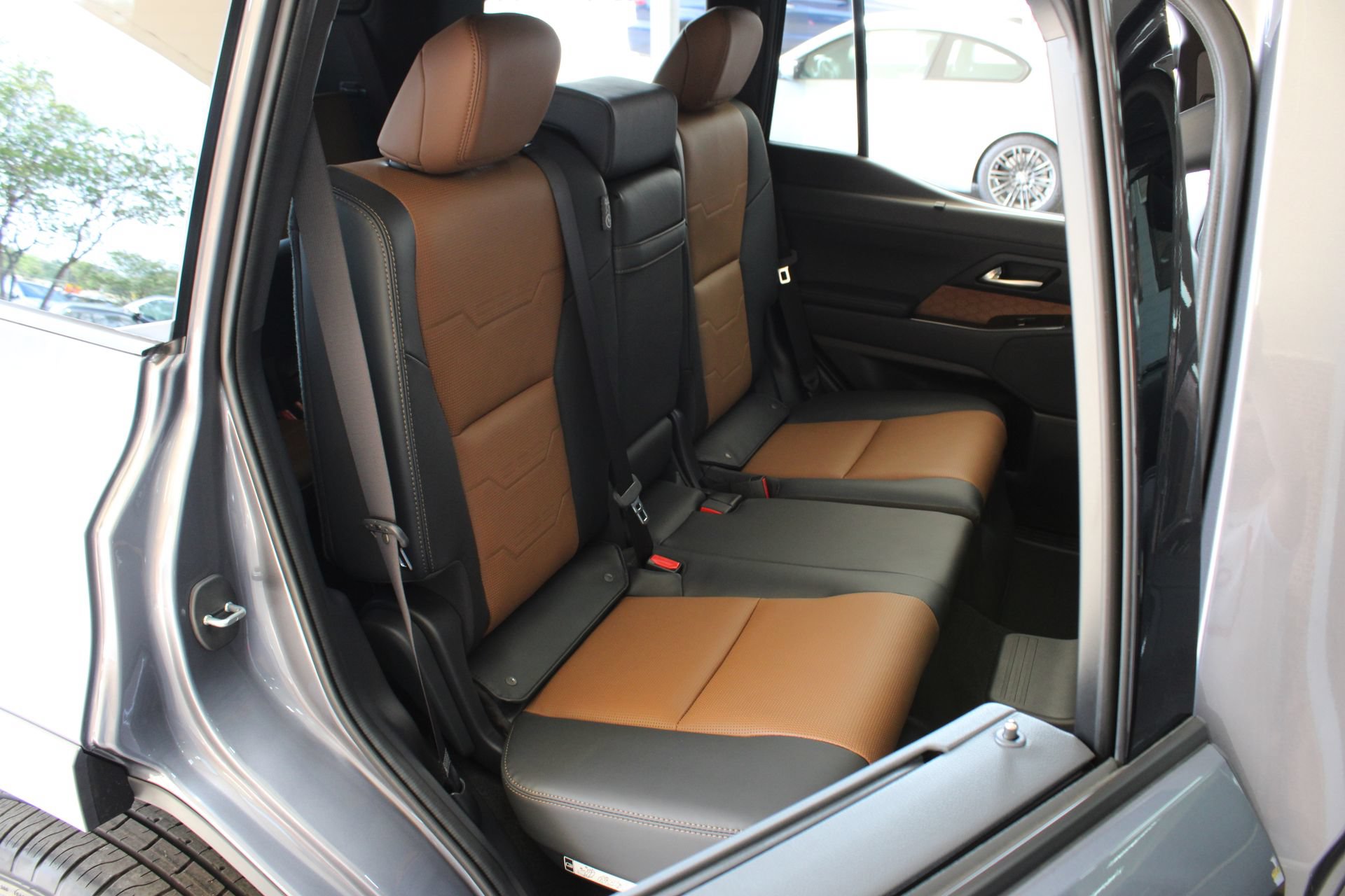 Used 2026 Lexus GX 550 AWD/4WD image 17