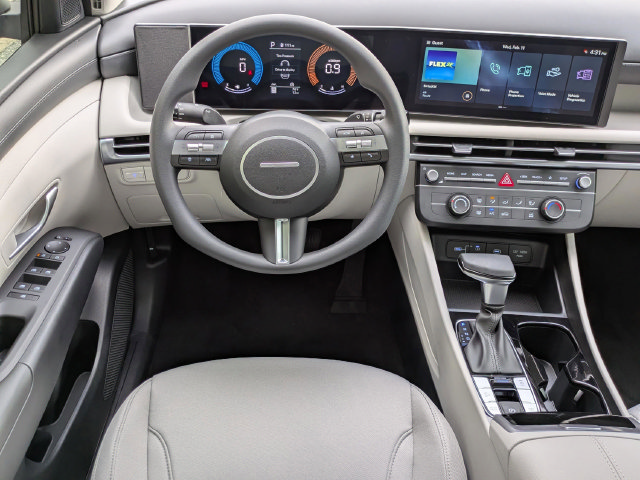 New 2026 Hyundai Tucson SE FWD image 13