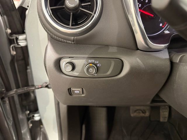 Used 2024 Chevrolet Blazer LT w/ Convenience Package FWD image 18