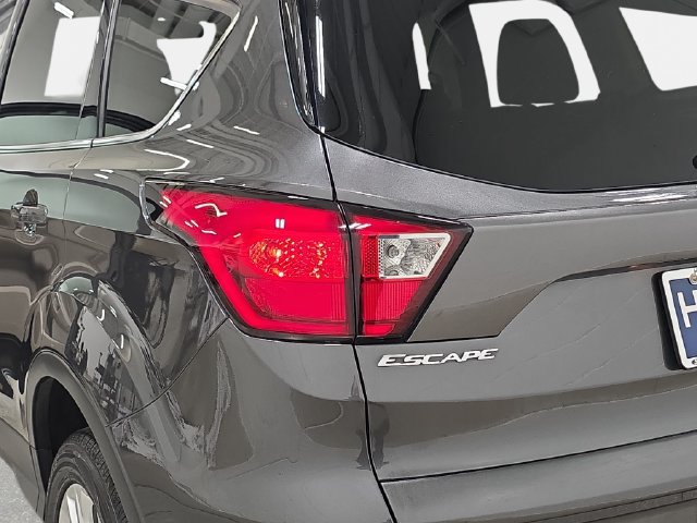 Used 2019 Ford Escape SE FWD image 33