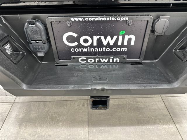 Certified 2022 Ford F150 Lariat w/ Equipment Group 502A High image 18