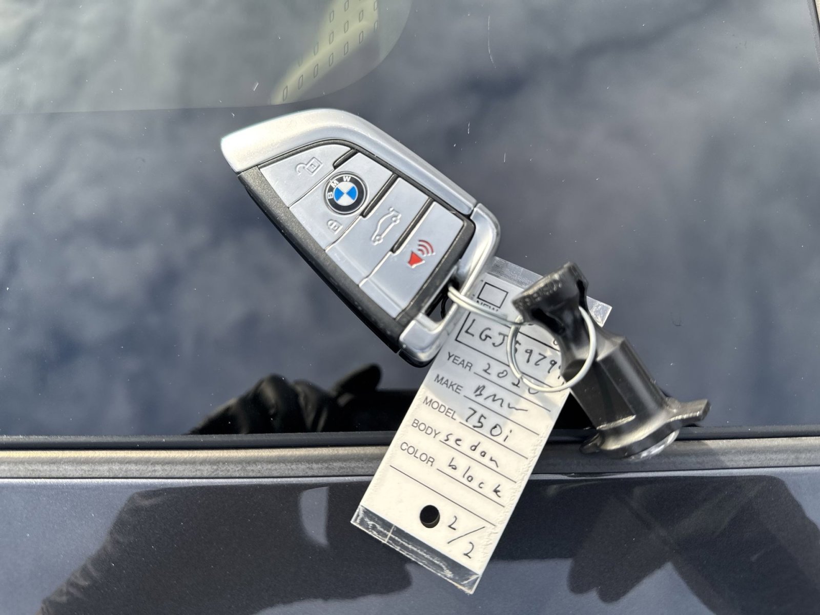 Used 2020 BMW 750i xDrive w/ Autobahn Package image 39