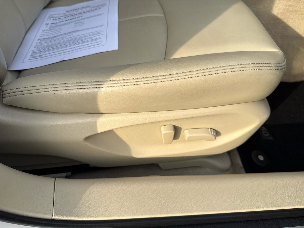 Used 2018 INFINITI Q50 Luxe w/ Essential Package (3.0T Luxe) image 27