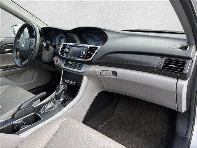 Used 2015 Honda Accord EX-L image 30