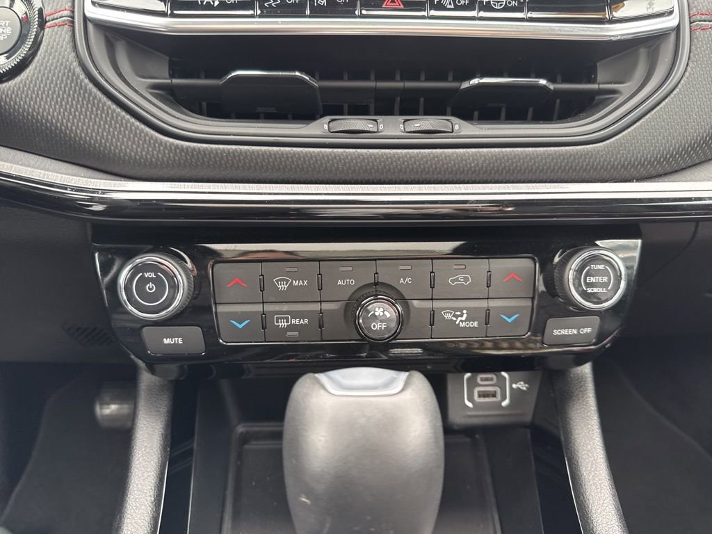Used 2024 Jeep Compass Trailhawk w/ Trailhawk Elite Group AWD/4WD image 33