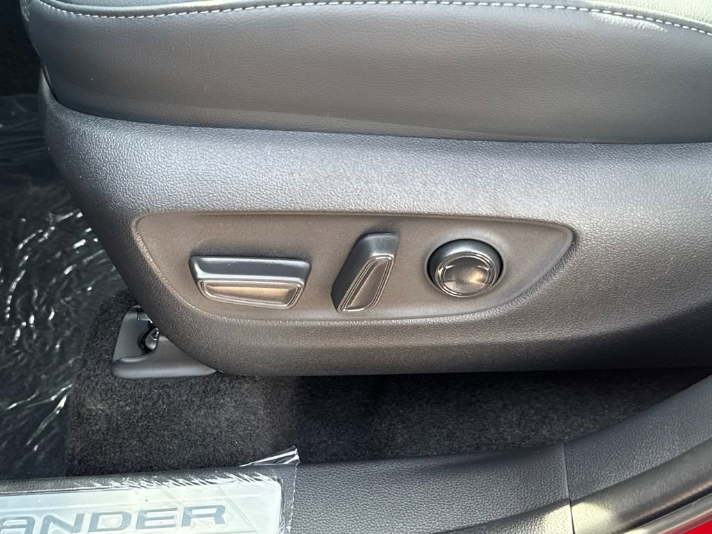 New 2026 Toyota Highlander Limited image 20