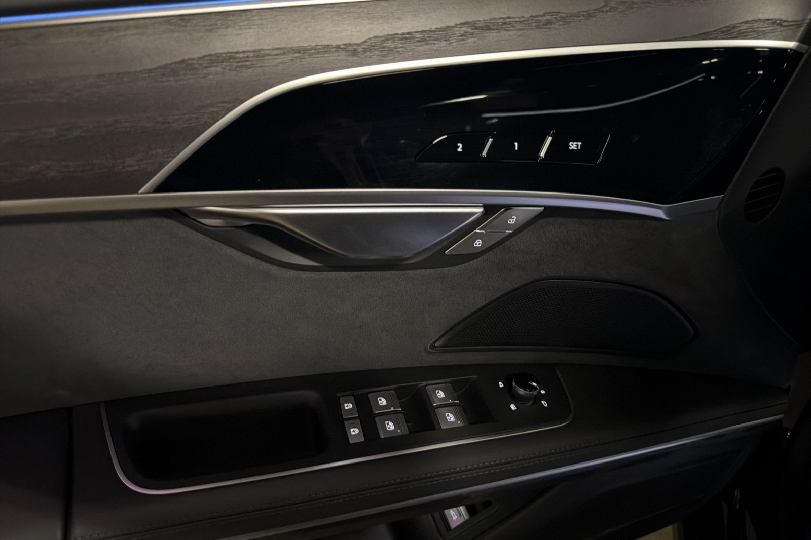 New 2026 Audi A8 L 3.0T AWD/4WD image 10
