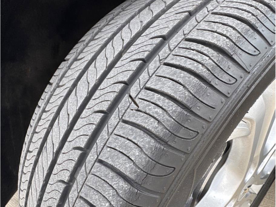 Used 2017 Chevrolet Bolt LT image 25