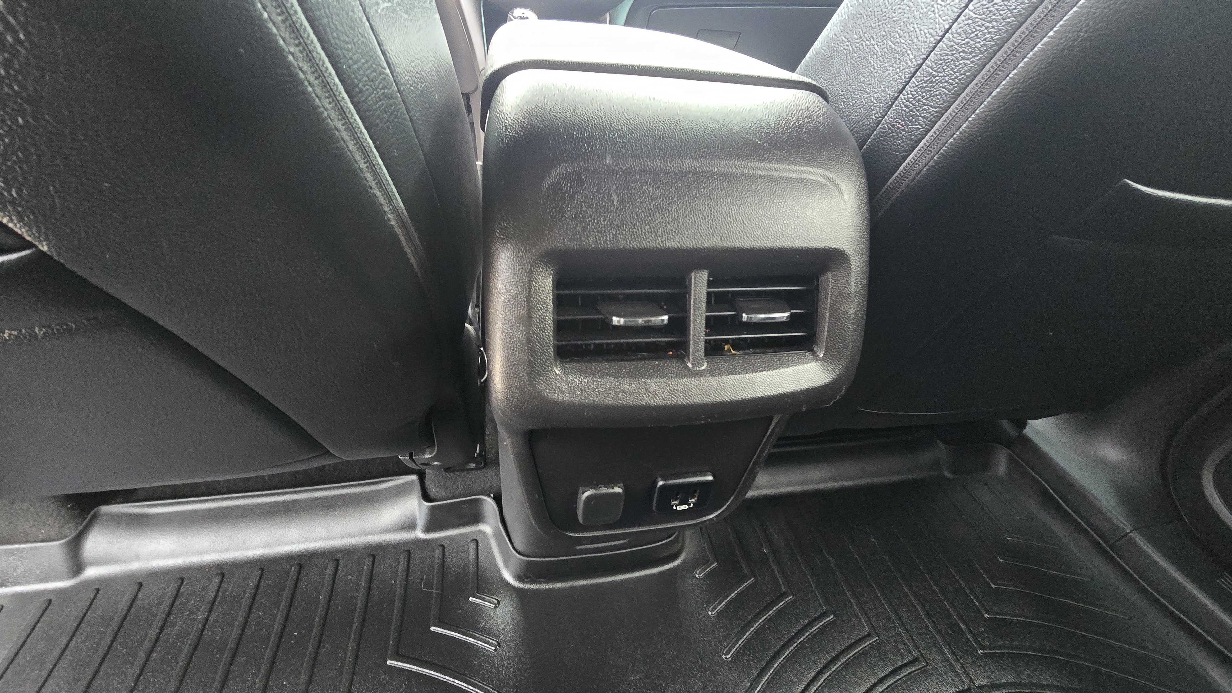 Used 2018 Chevrolet Equinox LT w/ Sun & Infotainment Package image 21