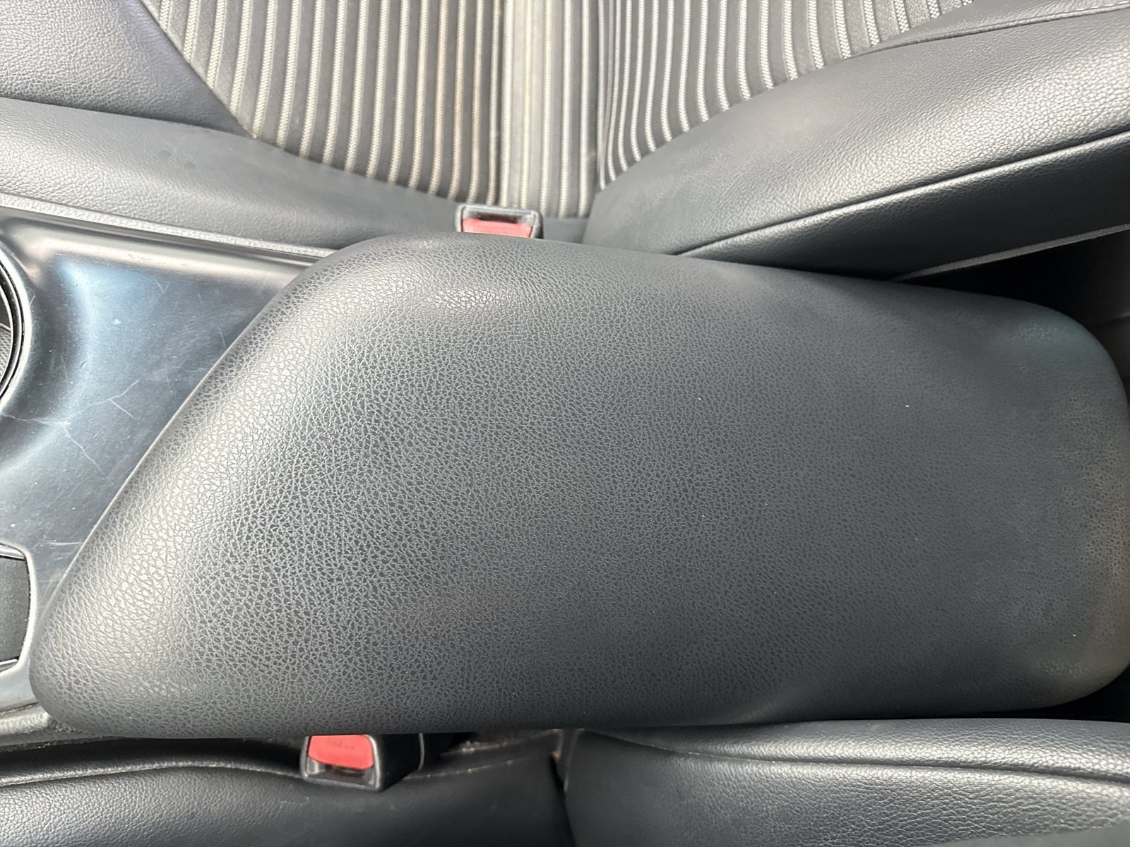 Used 2019 Toyota Camry SE FWD image 22