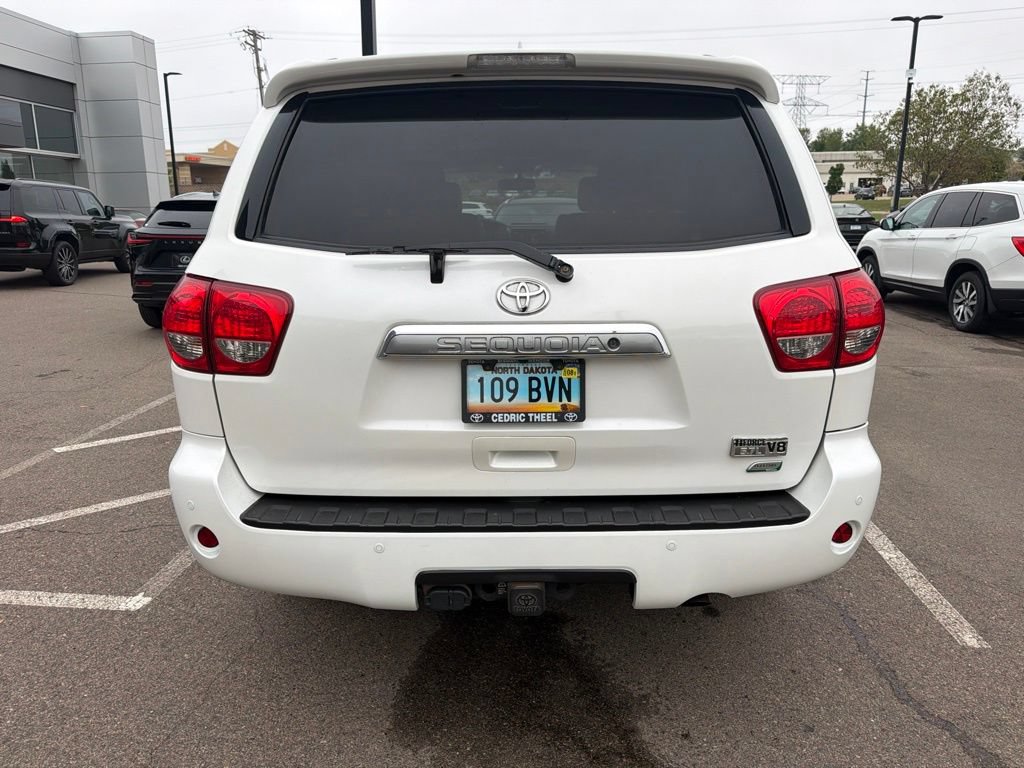 Used 2017 Toyota Sequoia Platinum AWD/4WD image 17