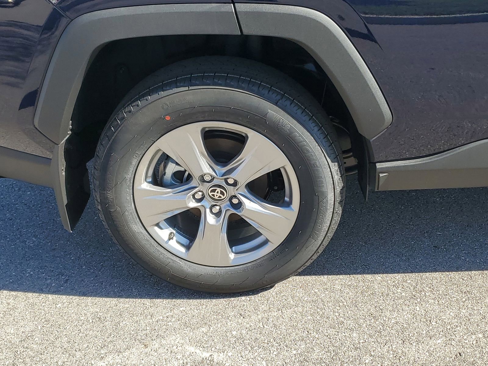 Certified 2025 Toyota RAV4 XLE w/ Convenience Package image 5