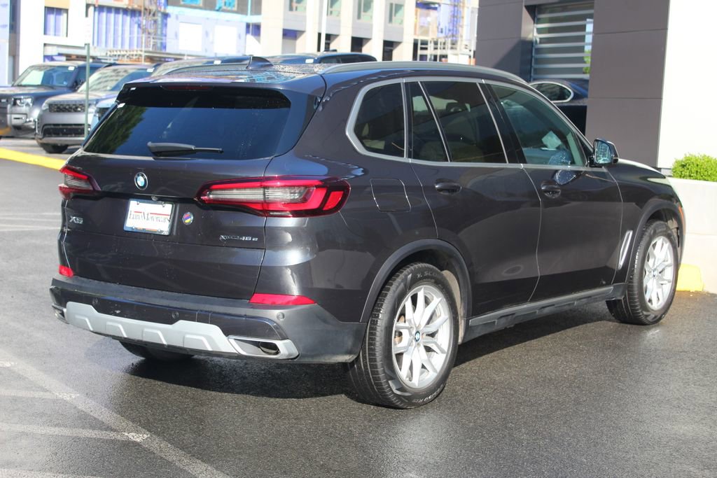 Used 2021 BMW X5 xDrive45e w/ Premium Package AWD/4WD image 2
