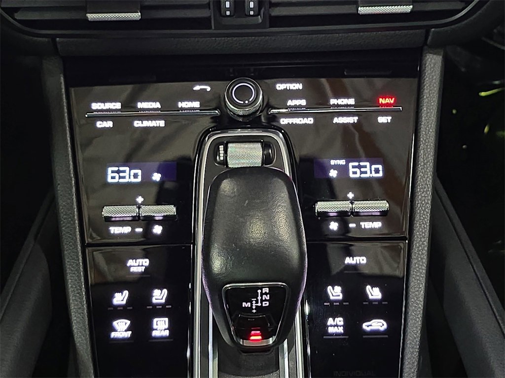 Certified 2021 Porsche Cayenne Coupe image 19