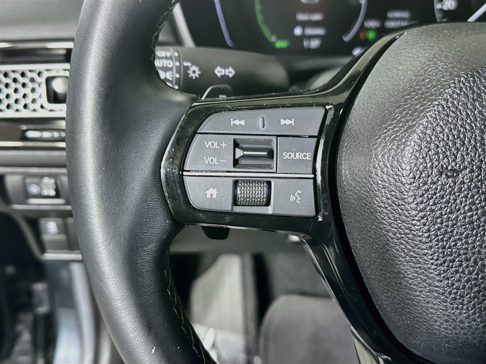 Used 2025 Honda Civic Sport image 16