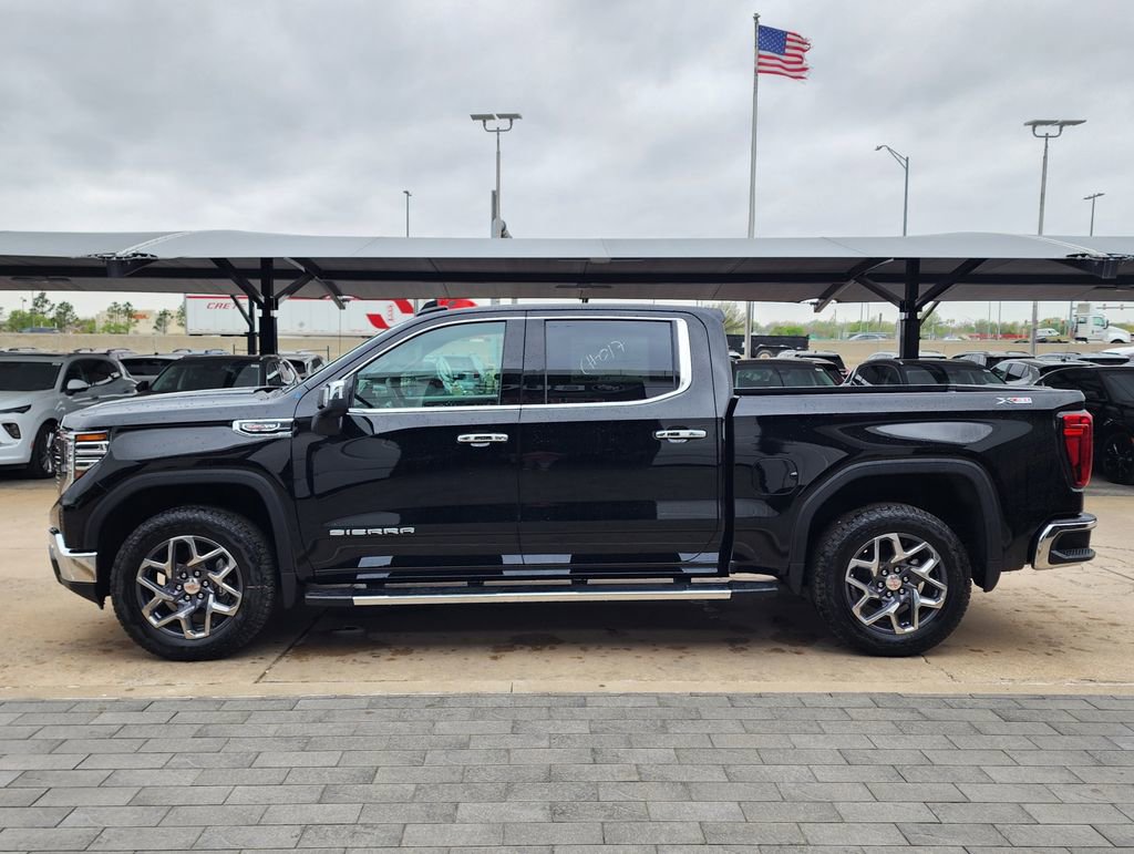 New 2026 GMC Sierra 1500 SLT image 7