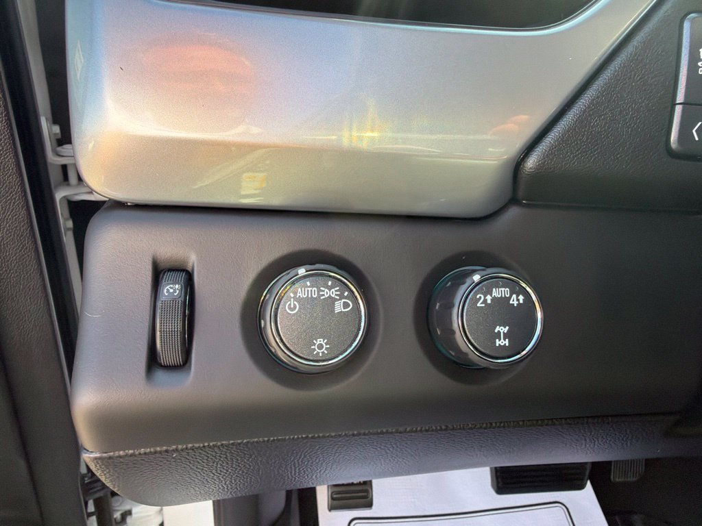 Used 2018 Chevrolet Tahoe LT AWD/4WD image 21