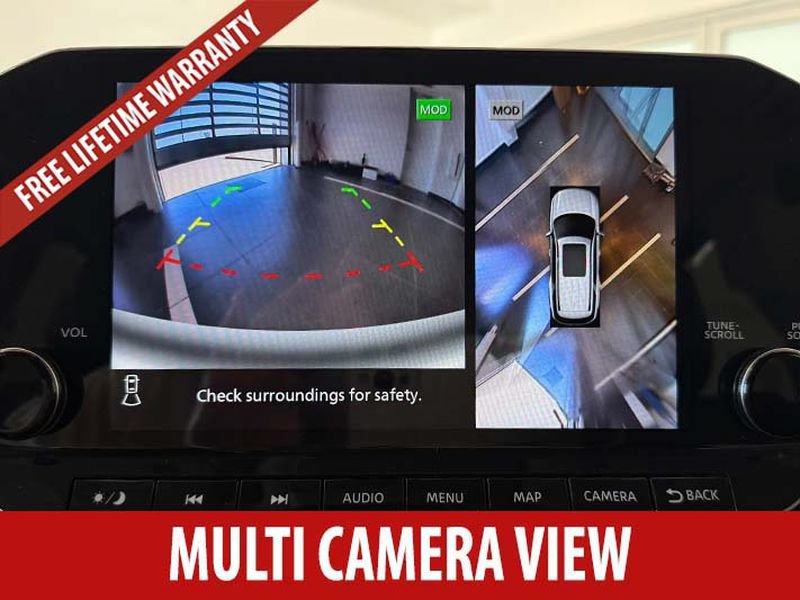 Used 2024 Nissan Pathfinder SL AWD/4WD image 14