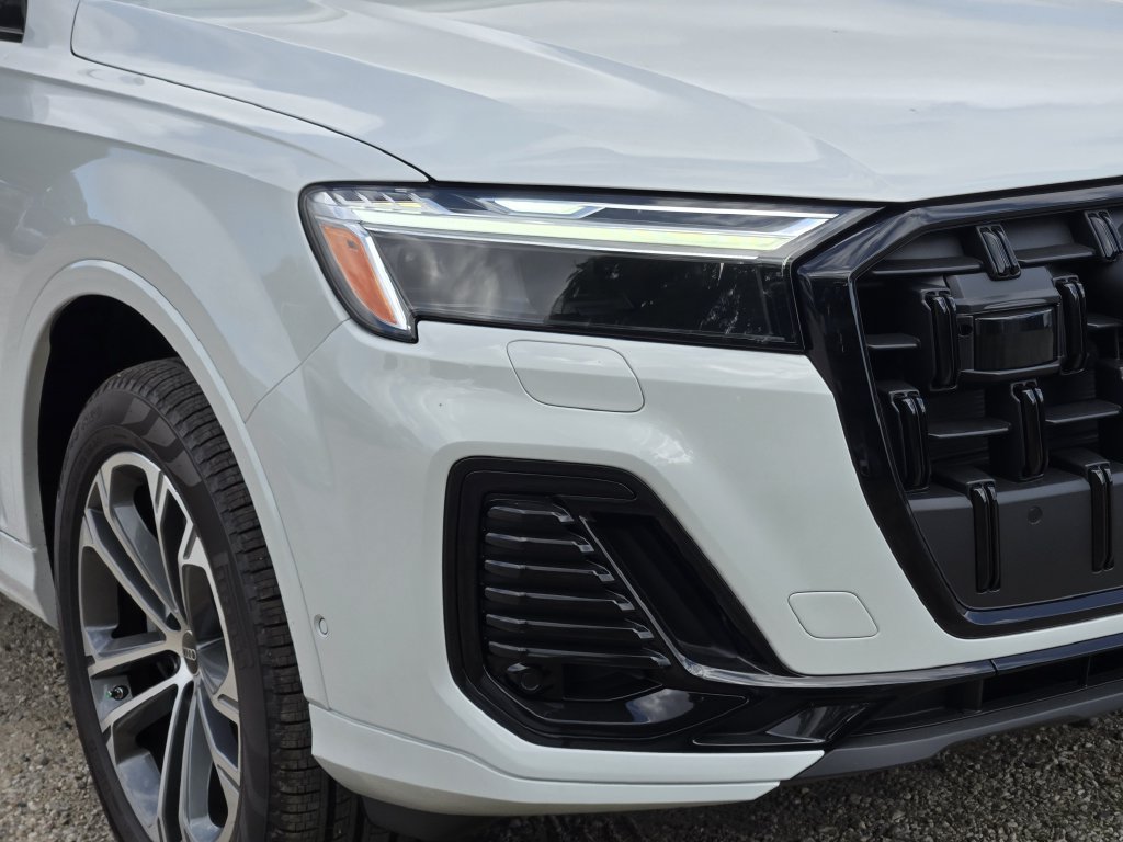 New 2026 Audi Q7 2.0T Premium AWD/4WD image 12