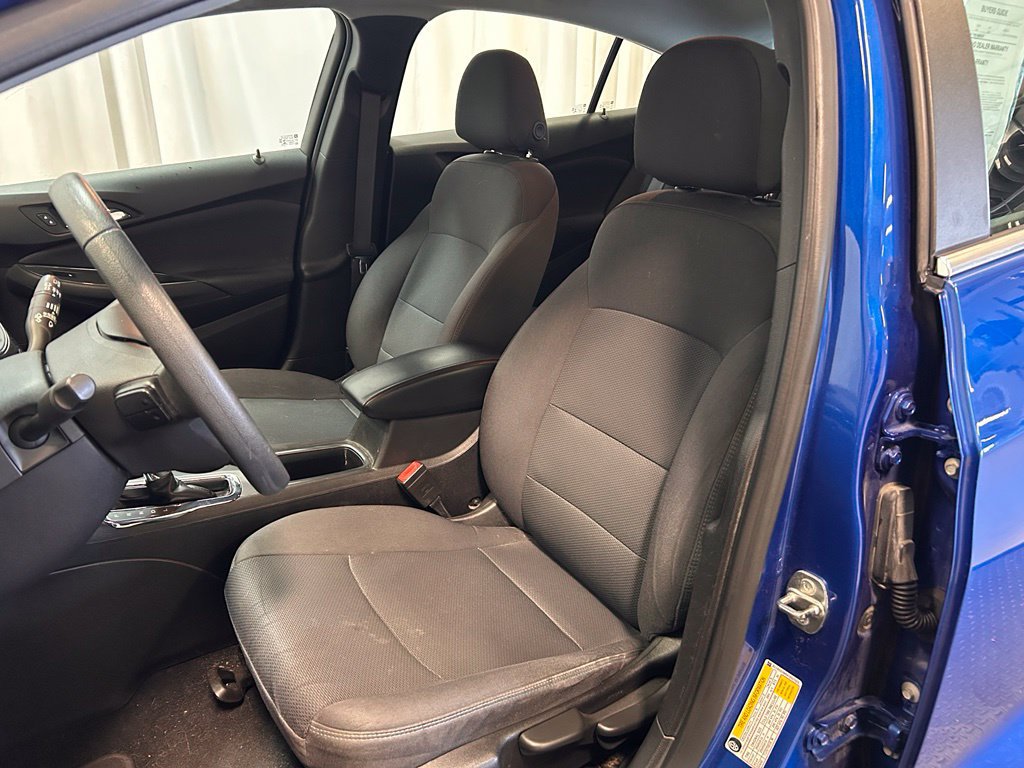 Used 2019 Chevrolet Cruze LT FWD image 6