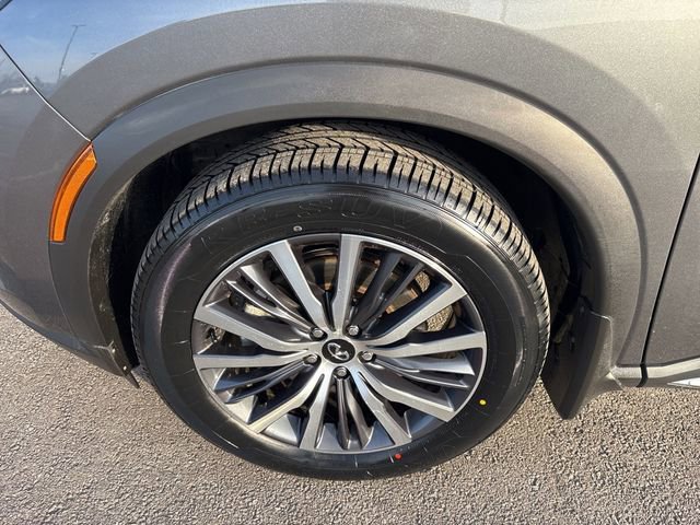 Used 2023 INFINITI QX60 Sensory w/ Vision Package image 10