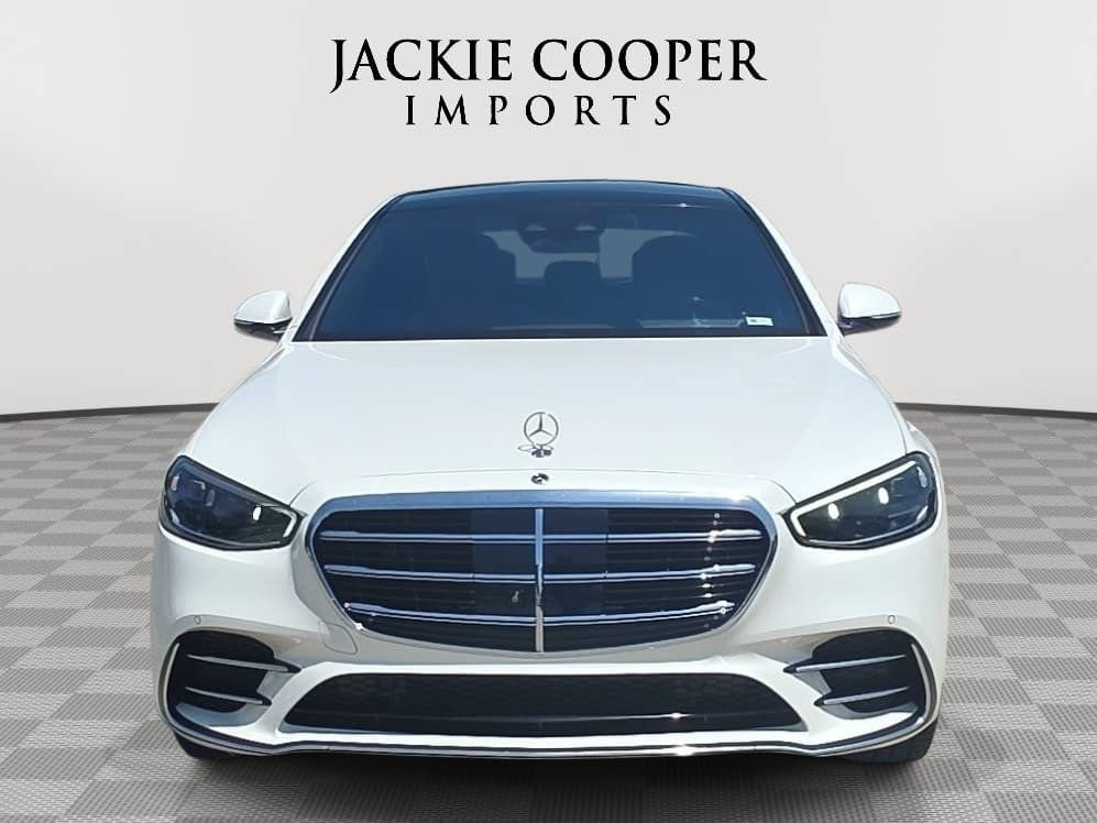 Used 2023 Mercedes-Benz S 580e 4MATIC Sedan image 2