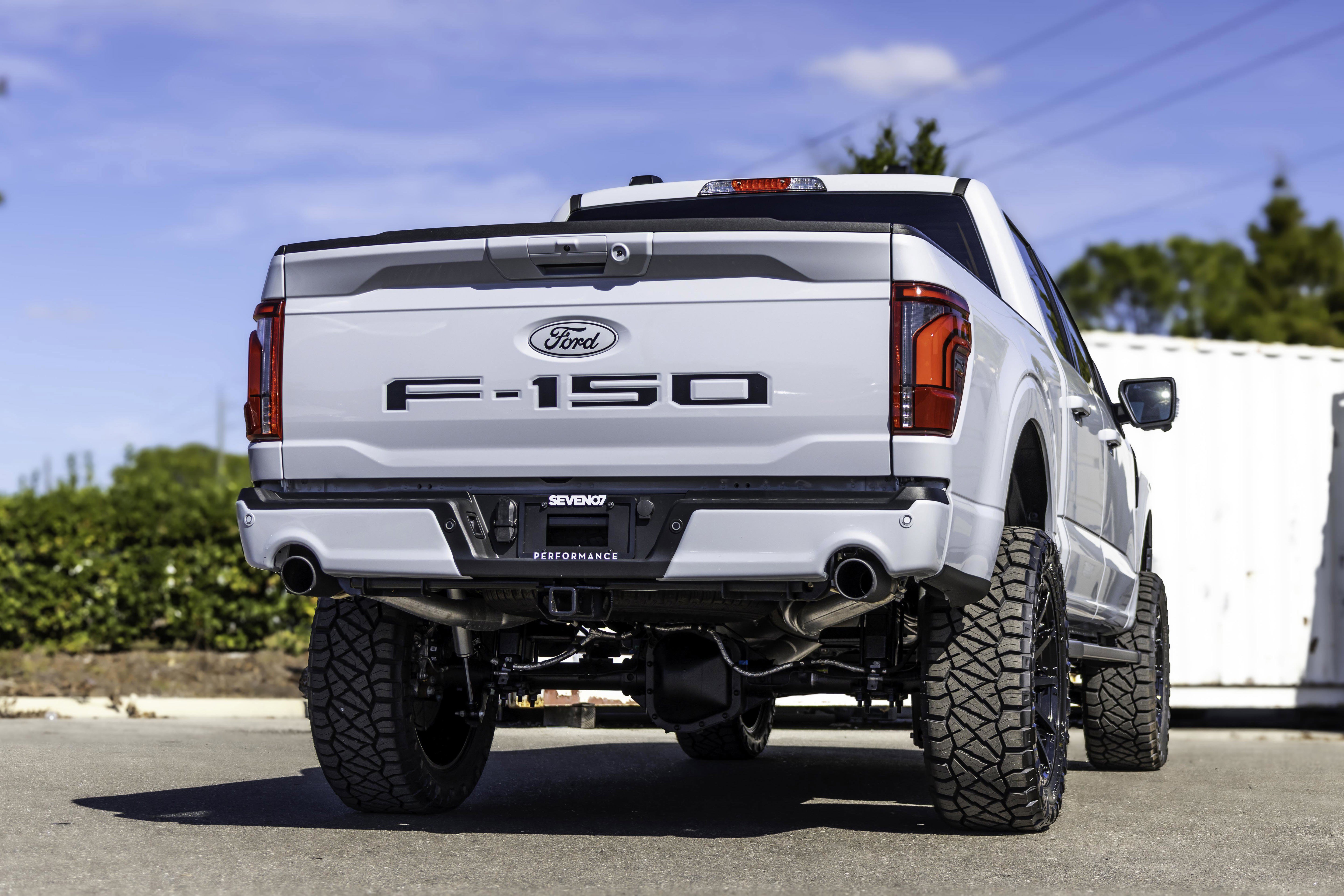 New 2025 Ford F150 Lariat w/ Equipment Group 502A High video 3