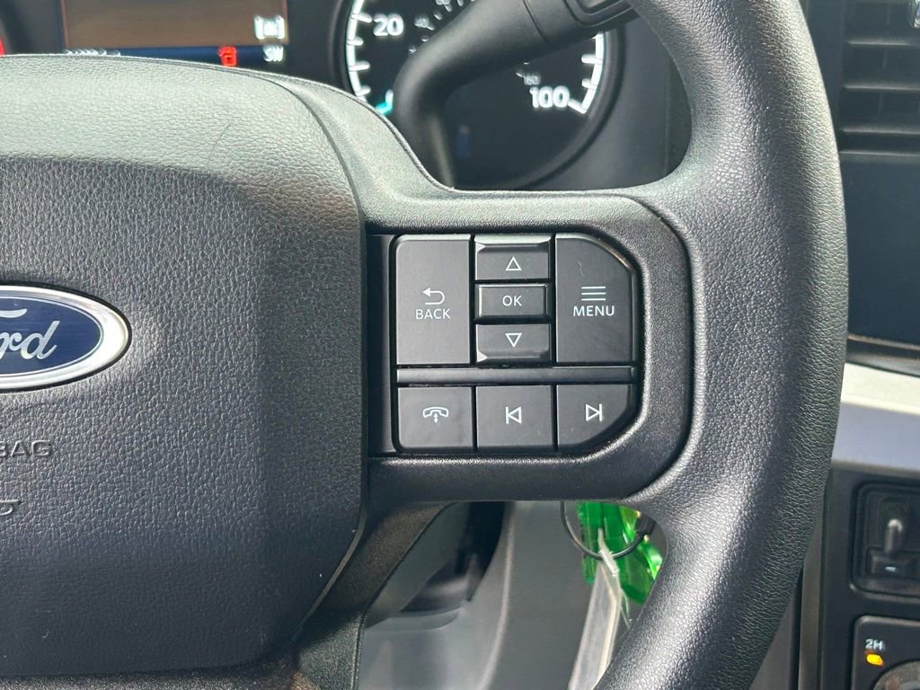 Used 2025 Ford F250 XLT image 40
