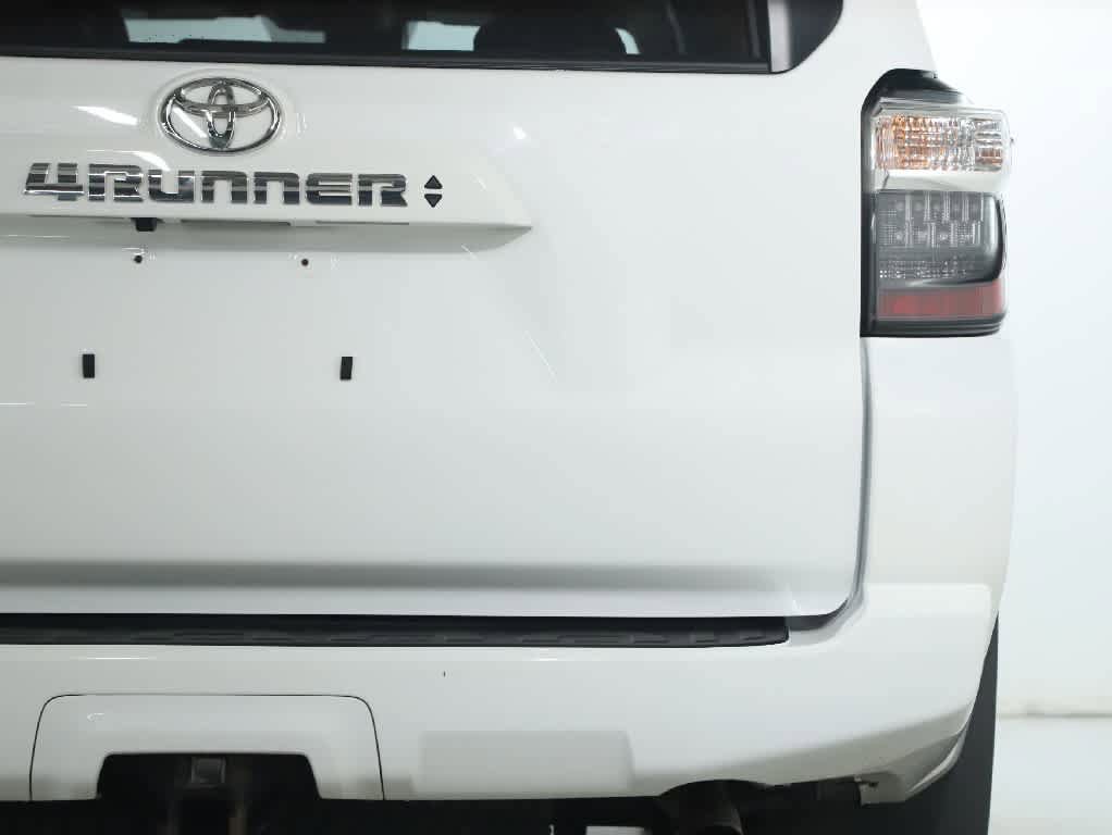 Certified 2023 Toyota 4Runner SR5 Premium w/ Moonroof Package AWD/4WD image 39