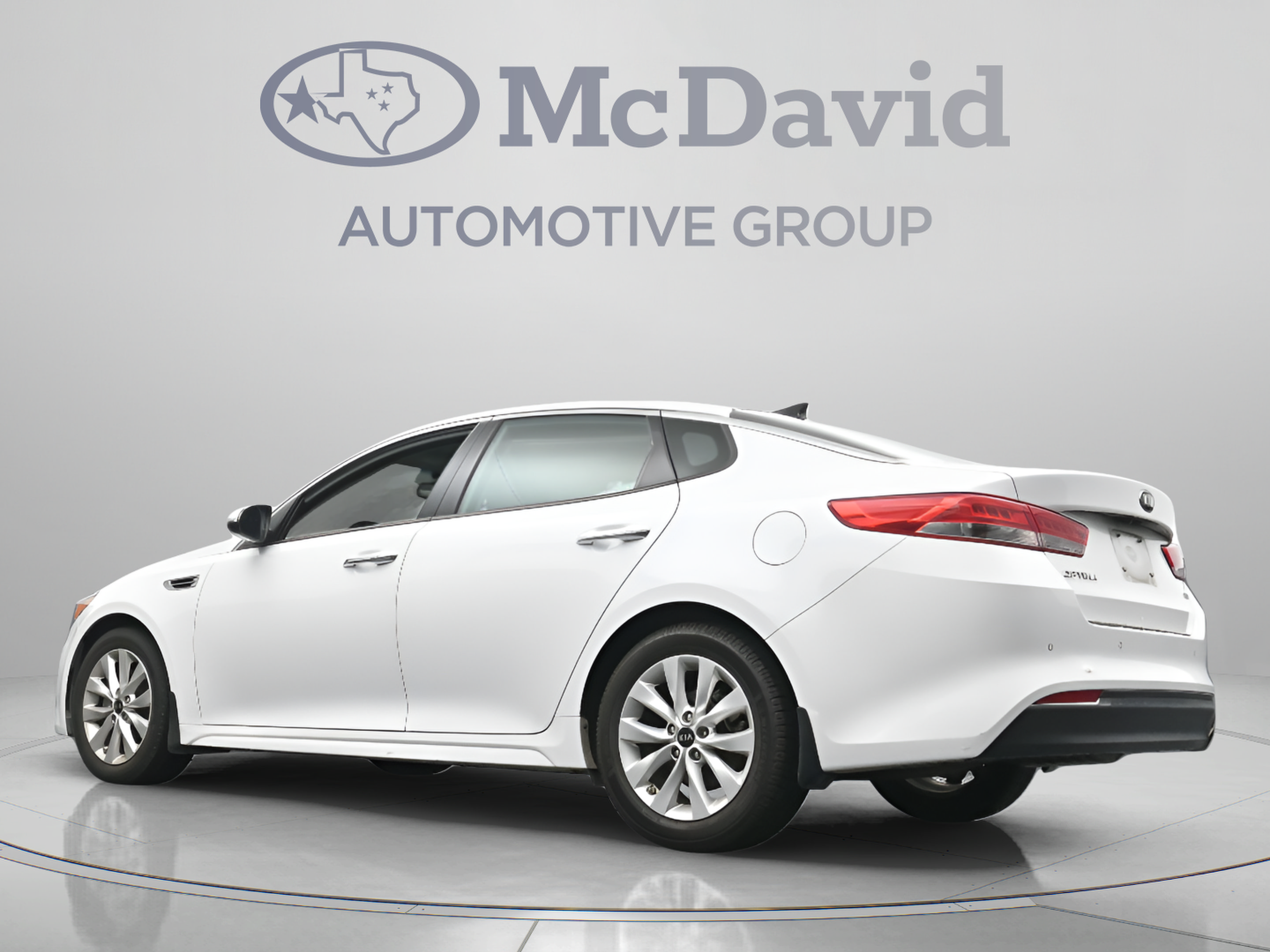 Used 2018 Kia Optima EX w/ Premium Package FWD image 29