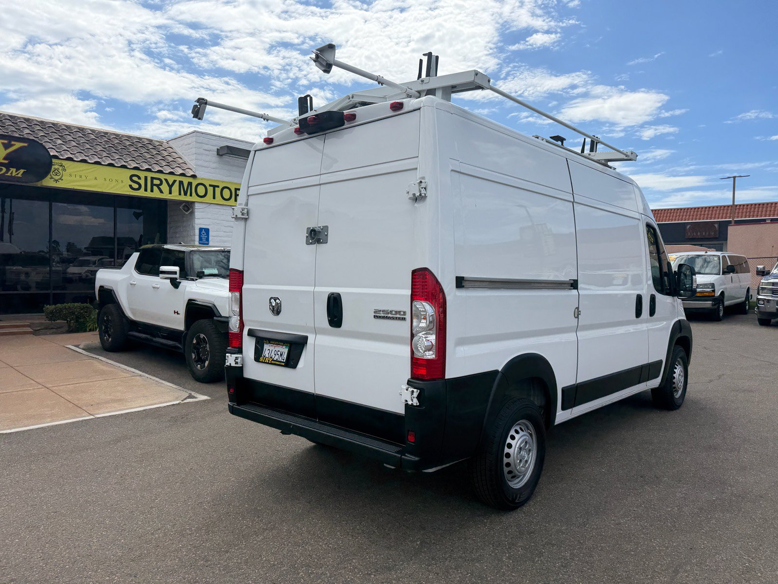 Used 2024 RAM ProMaster 2500 FWD image 3