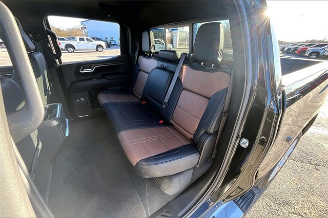 Used 2024 Chevrolet Silverado 1500 High Country w/ Technology Package image 23