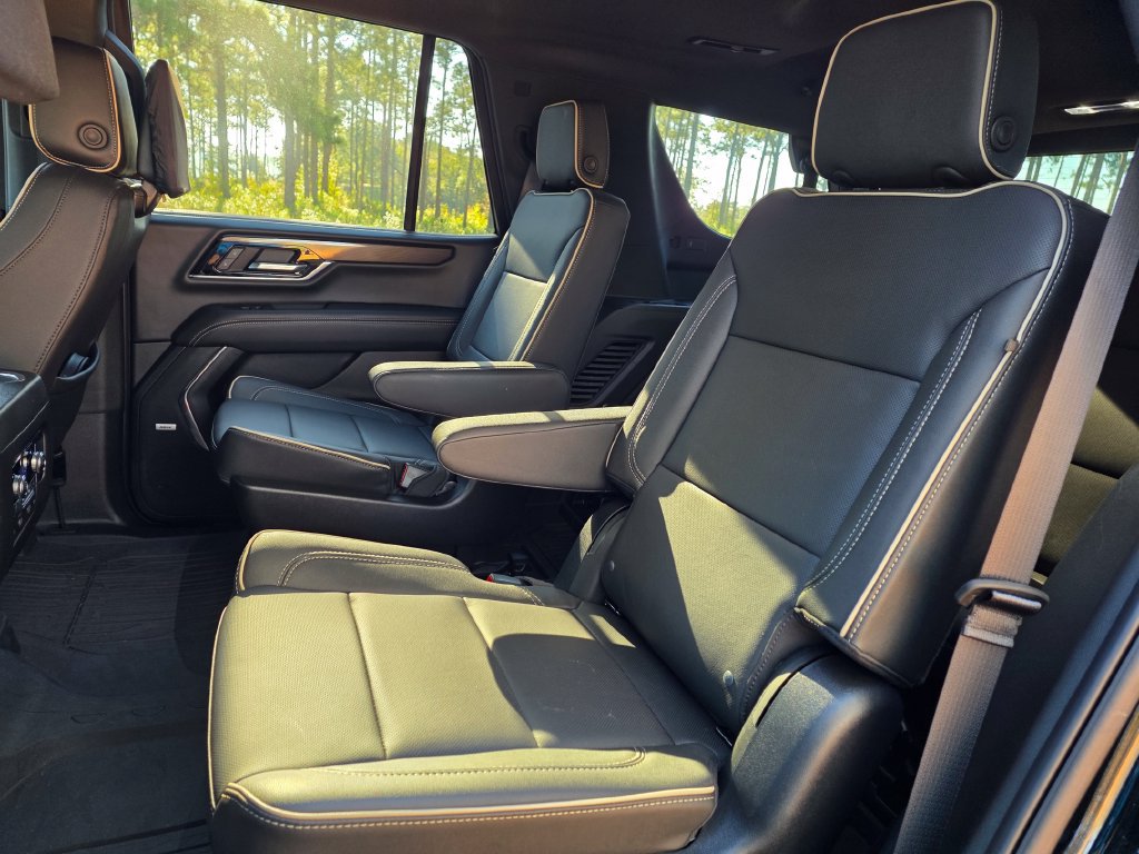 Used 2026 GMC Yukon Elevation w/ Elevation Premium Package RWD image 17