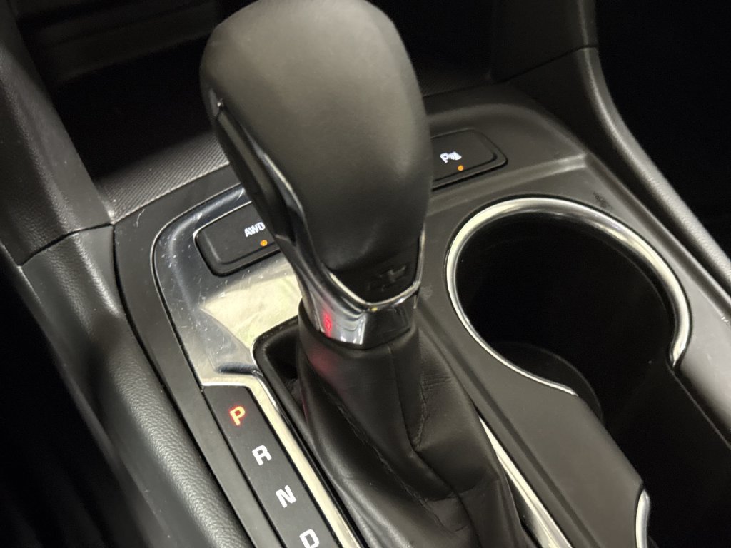 Used 2022 Chevrolet Equinox LT AWD/4WD image 17