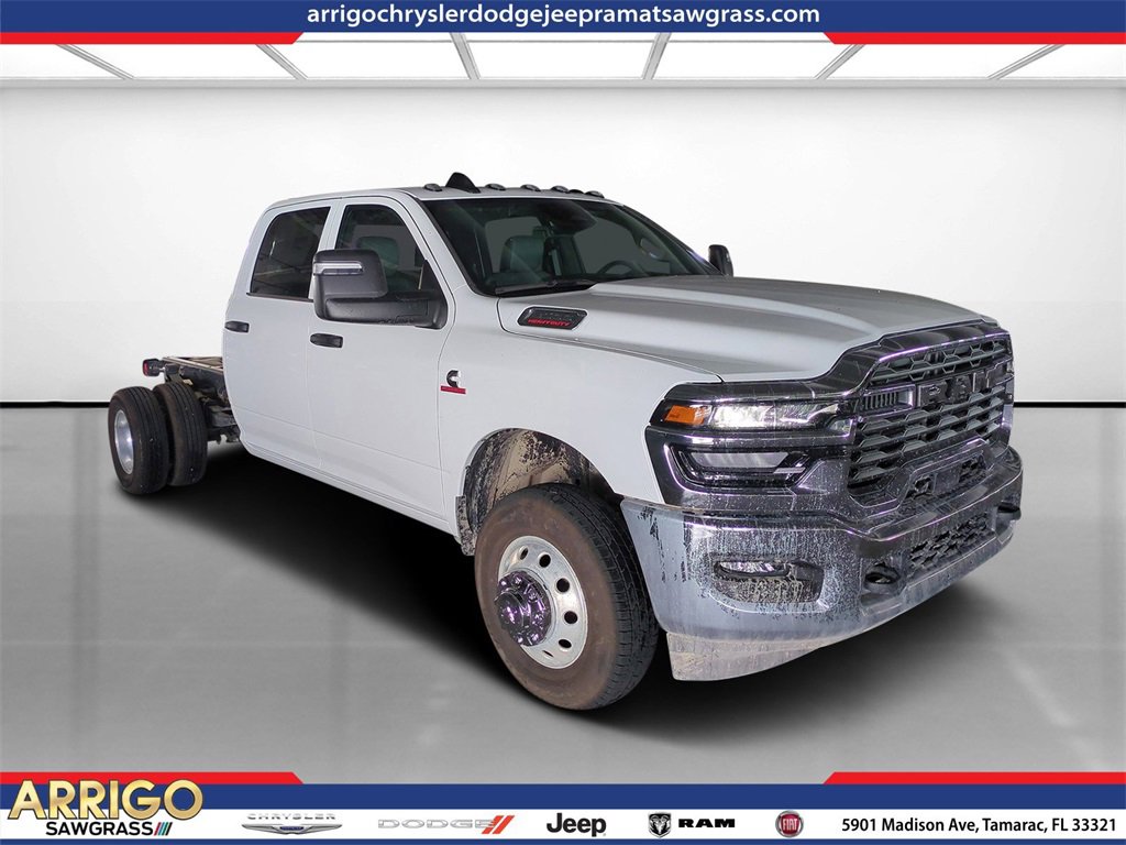 New 2026 RAM 3500 Tradesman w/ Chrome Appearance Group