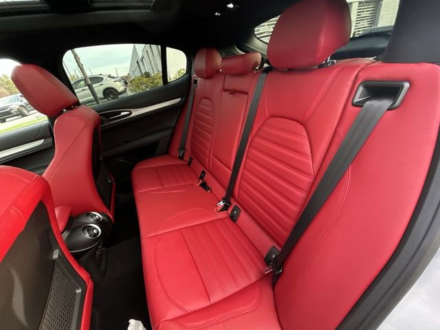 New 2026 Alfa Romeo Stelvio Sprint image 13