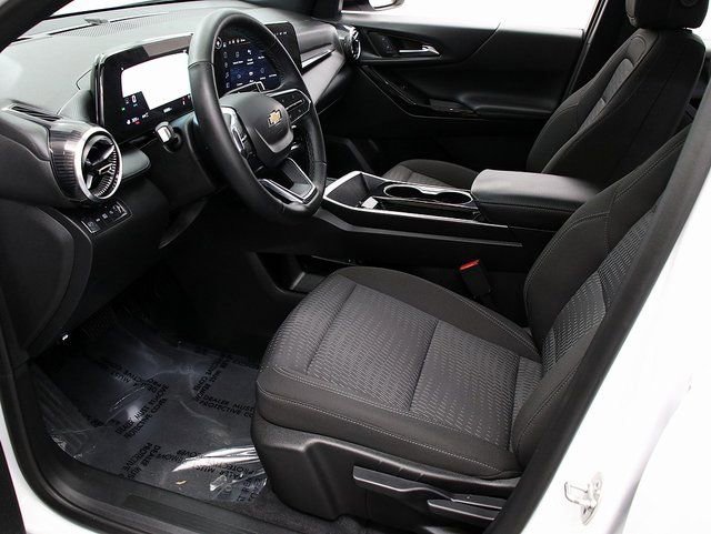 Certified 2025 Chevrolet Equinox LT w/ Safety and Technology Package image 10