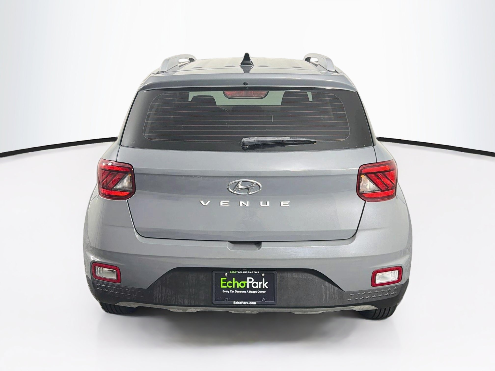 Used 2020 Hyundai Venue SEL FWD image 7