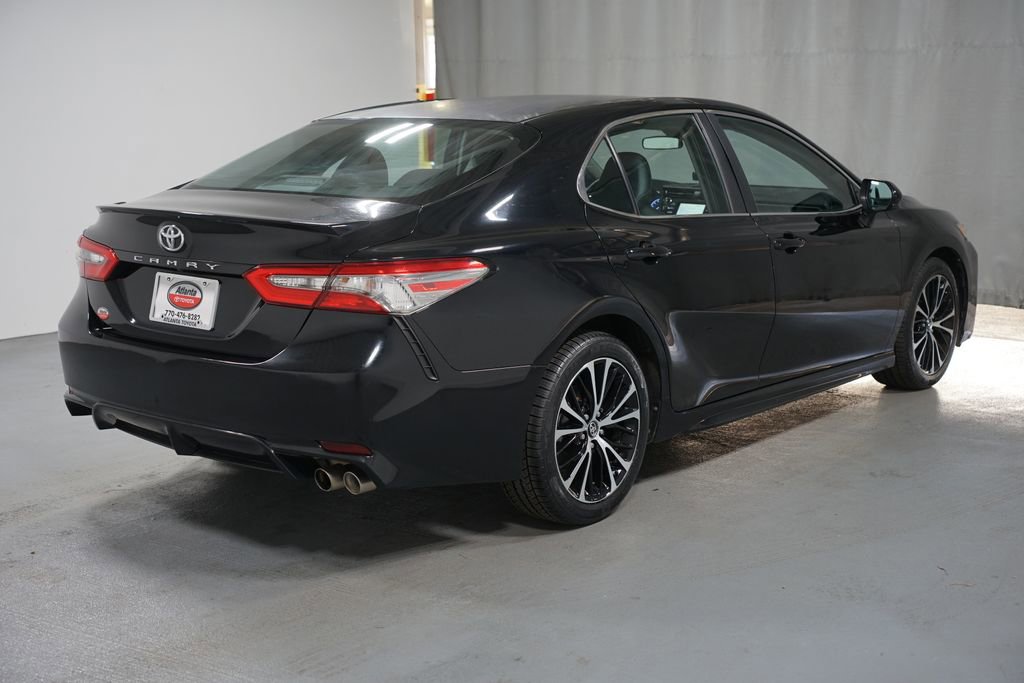 Used 2018 Toyota Camry SE image 8
