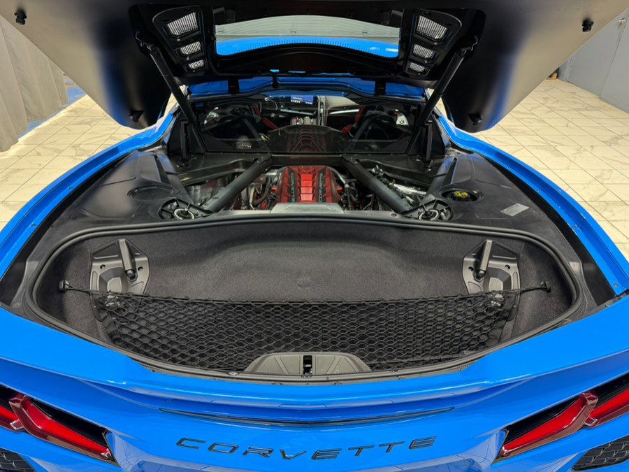Used 2023 Chevrolet Corvette Stingray Premium Cpe w/ Z51 Performance Package image 29