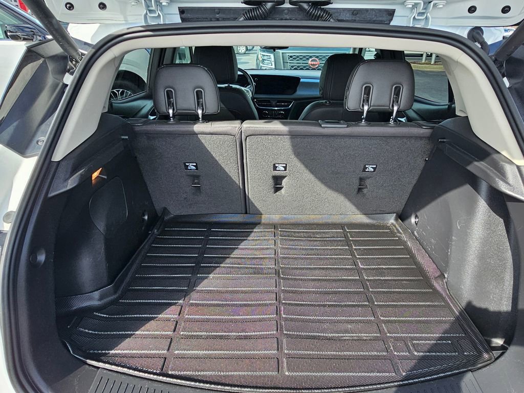Used 2024 Buick Encore GX Sport Touring w/ Comfort Package image 10