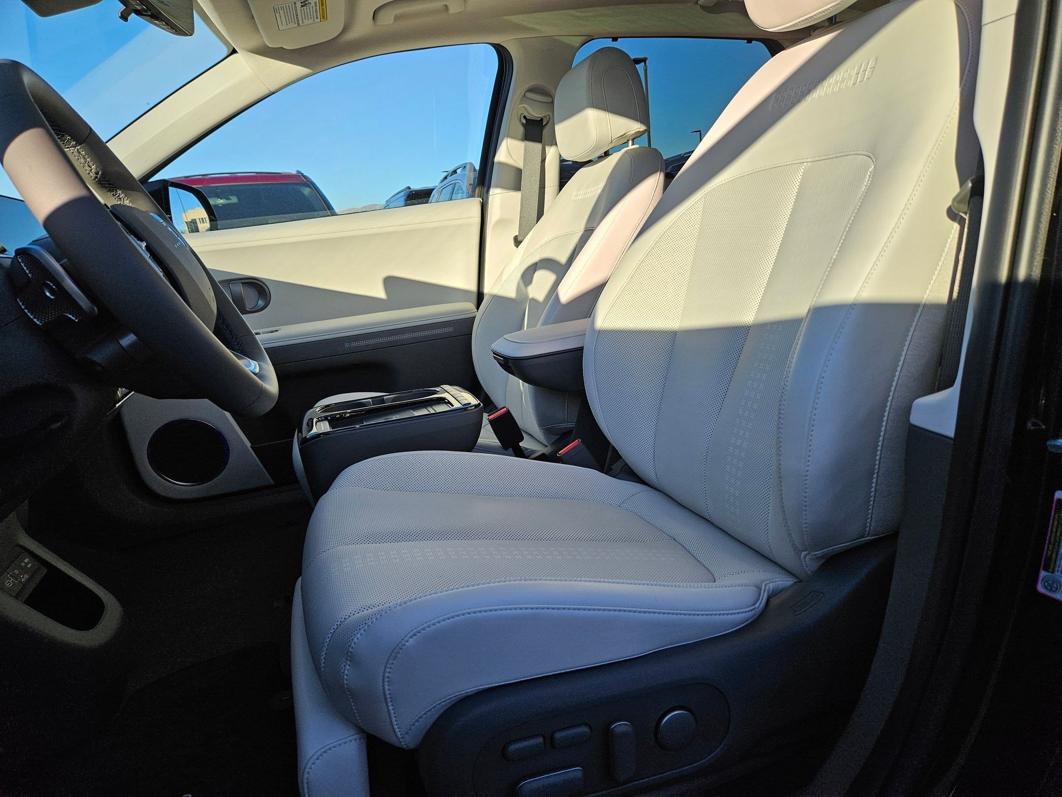 Used 2026 Hyundai Ioniq 5 Limited AWD/4WD image 18