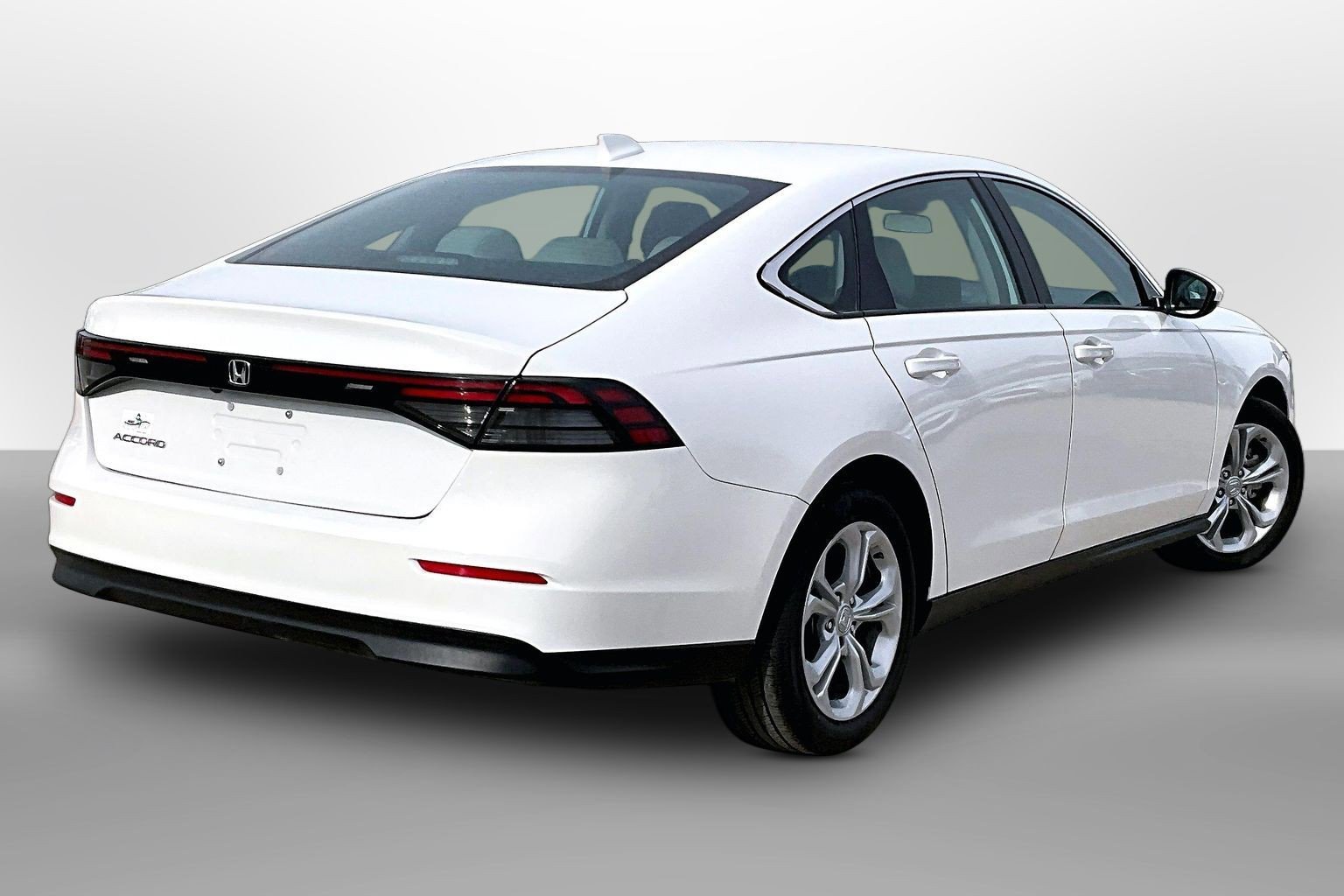 Used 2024 Honda Accord LX image 10