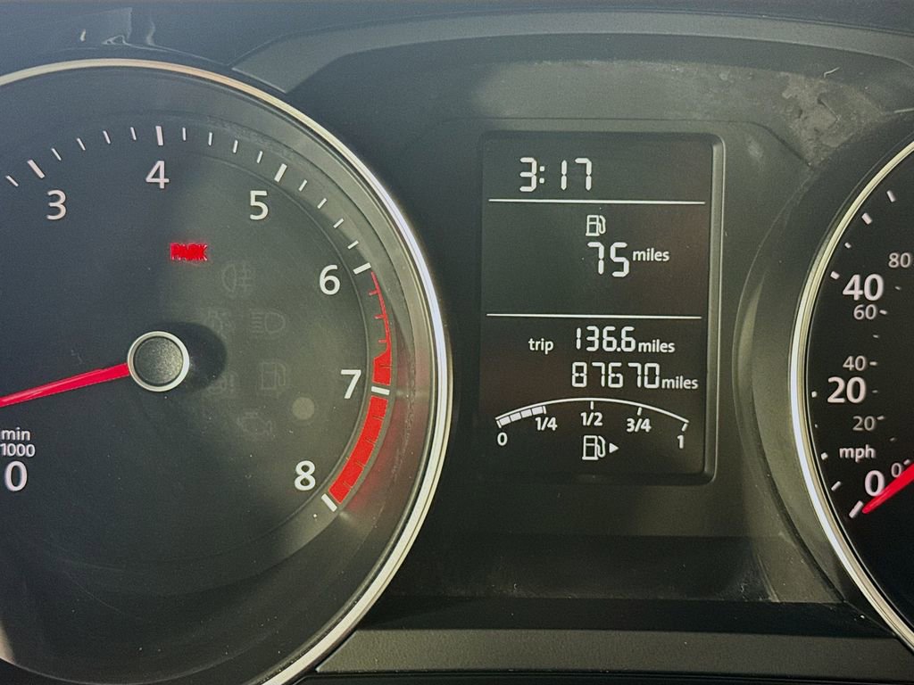 Used 2016 Volkswagen Jetta Sport image 14