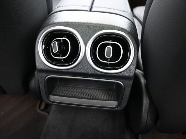 New 2025 Mercedes-Benz C 300 Sedan image 25