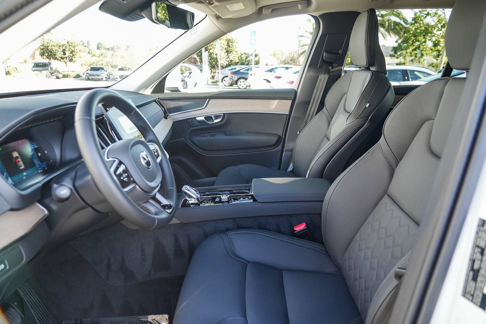 Certified 2026 Volvo XC90 B6 Core AWD/4WD image 19