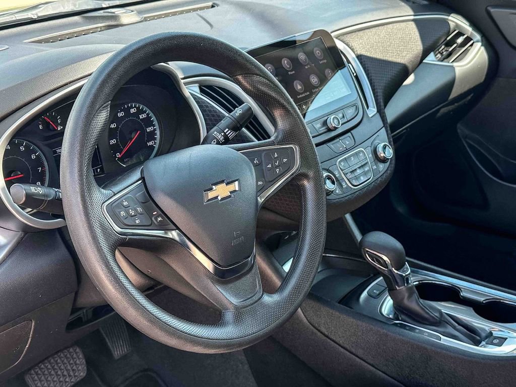 Used 2024 Chevrolet Malibu LT FWD image 21