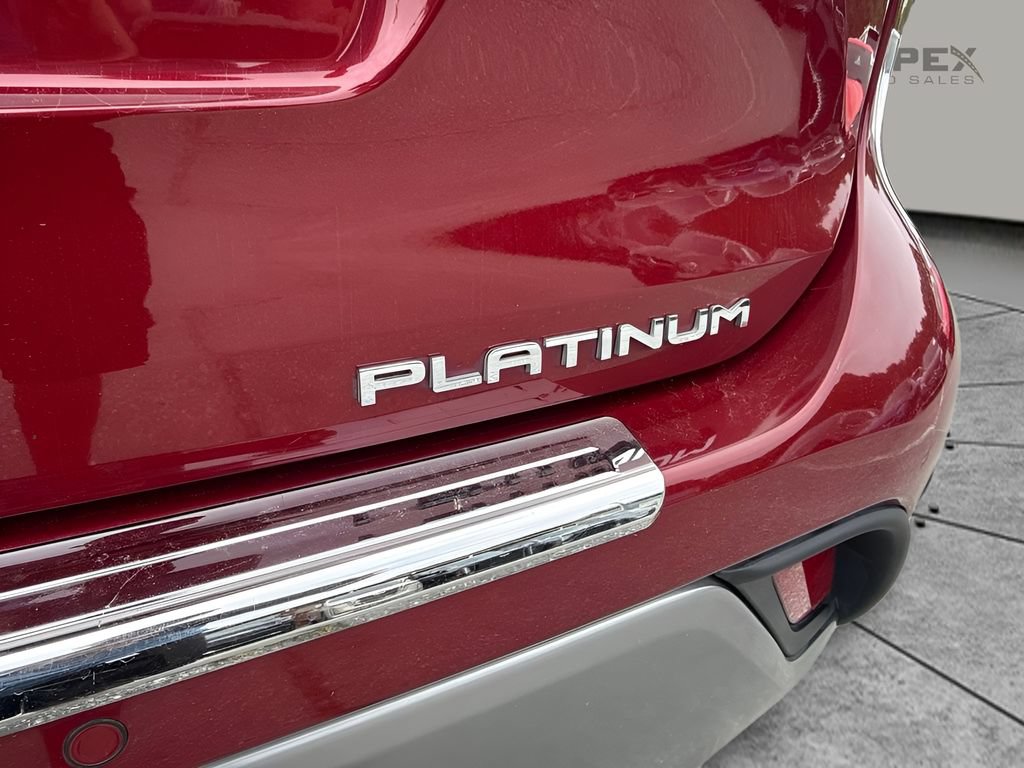 Used 2021 Toyota Highlander Platinum FWD image 22