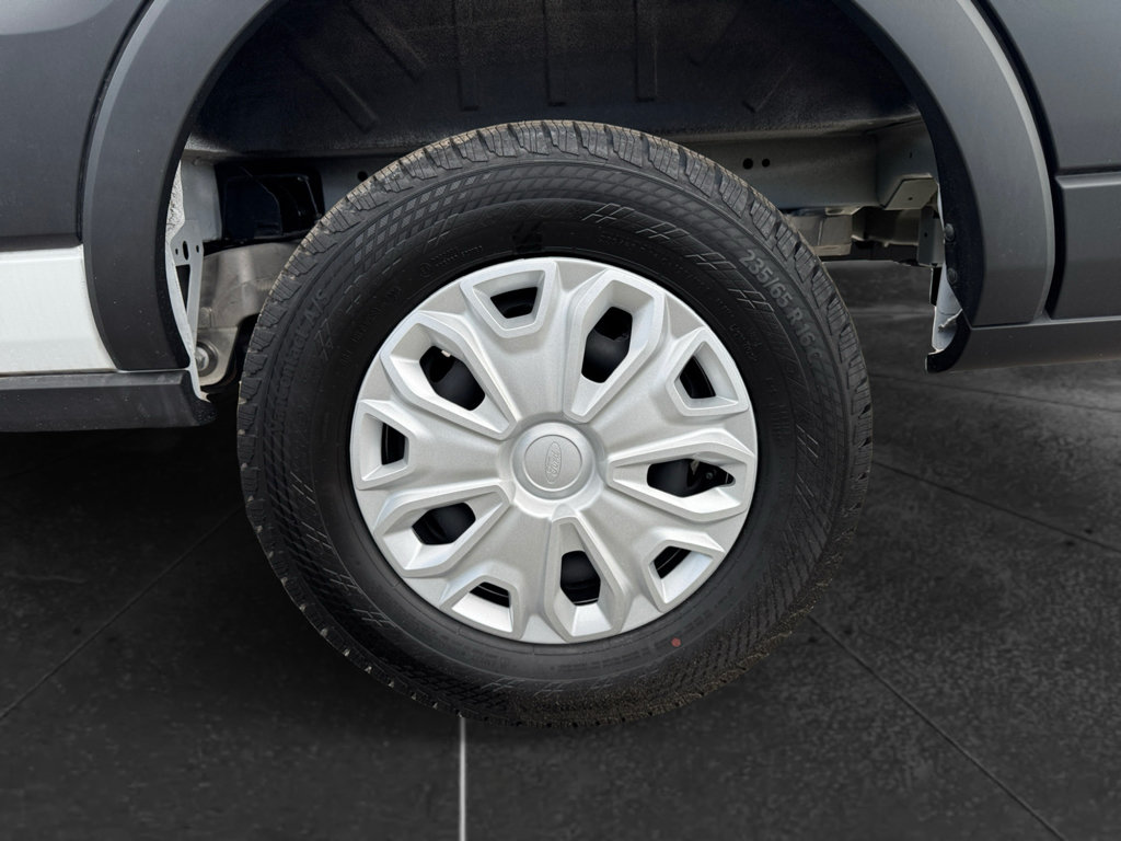 Used 2024 Ford E-Transit Low Roof RWD image 29