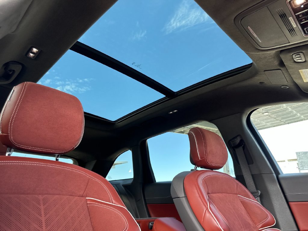Certified 2024 Lincoln Nautilus Black Label AWD/4WD image 15